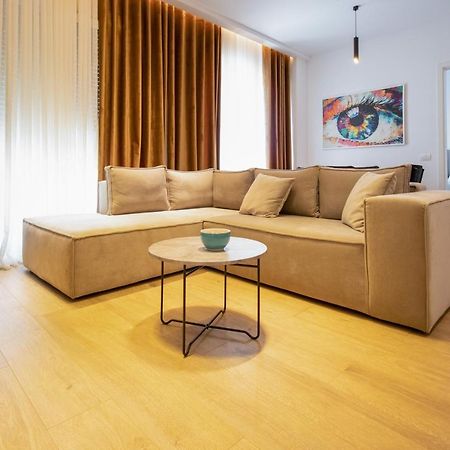 Luxury Rooftop 23 Tirana Exterior foto