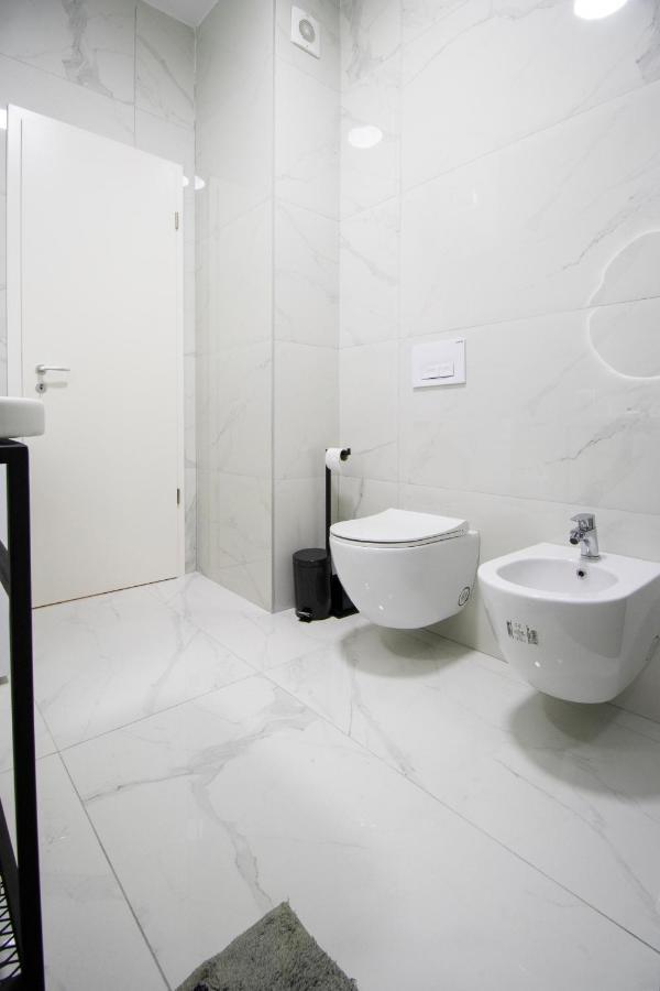 Luxury Rooftop 23 Tirana Exterior foto