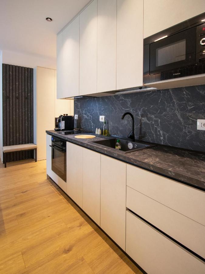 Luxury Rooftop 23 Tirana Exterior foto